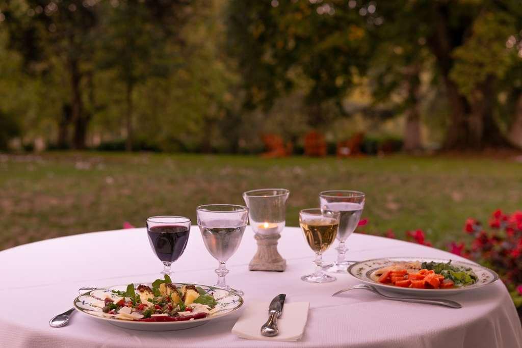 Le Domaine De Mestre, The Originals Relais Фонтевро л'Абе Ресторант снимка