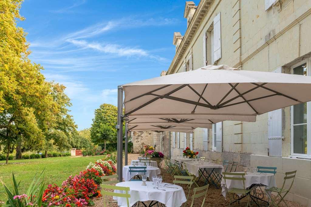 Le Domaine De Mestre, The Originals Relais Фонтевро л'Абе Ресторант снимка